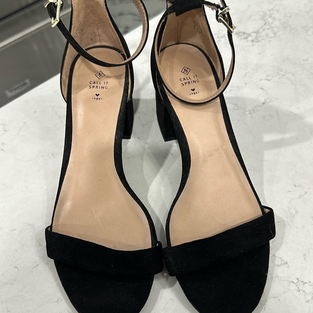 Heels size 7